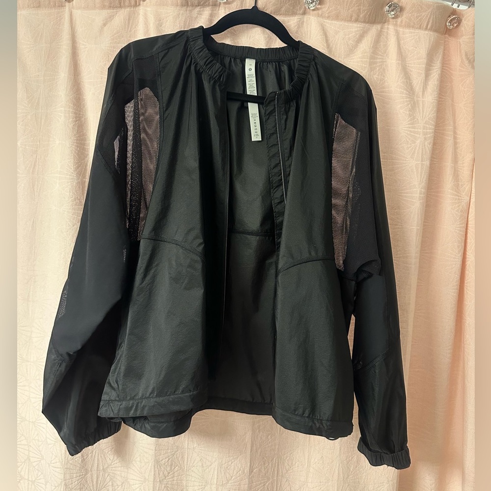 LULULEMON MESH BOMBER JACKET SIZE 10